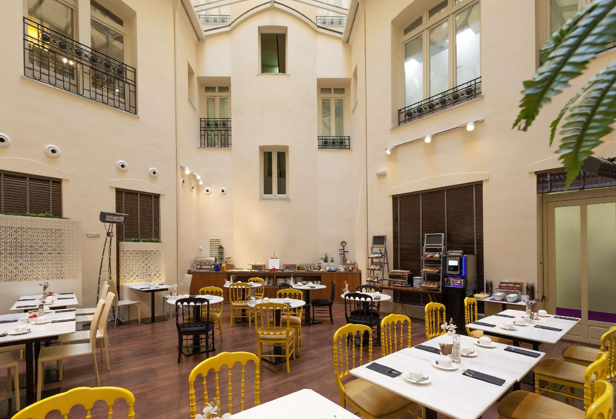 Ngoại cảnh khách sạn