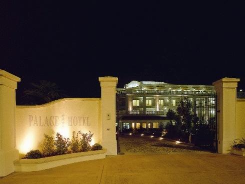 Ngoại cảnh khách sạn