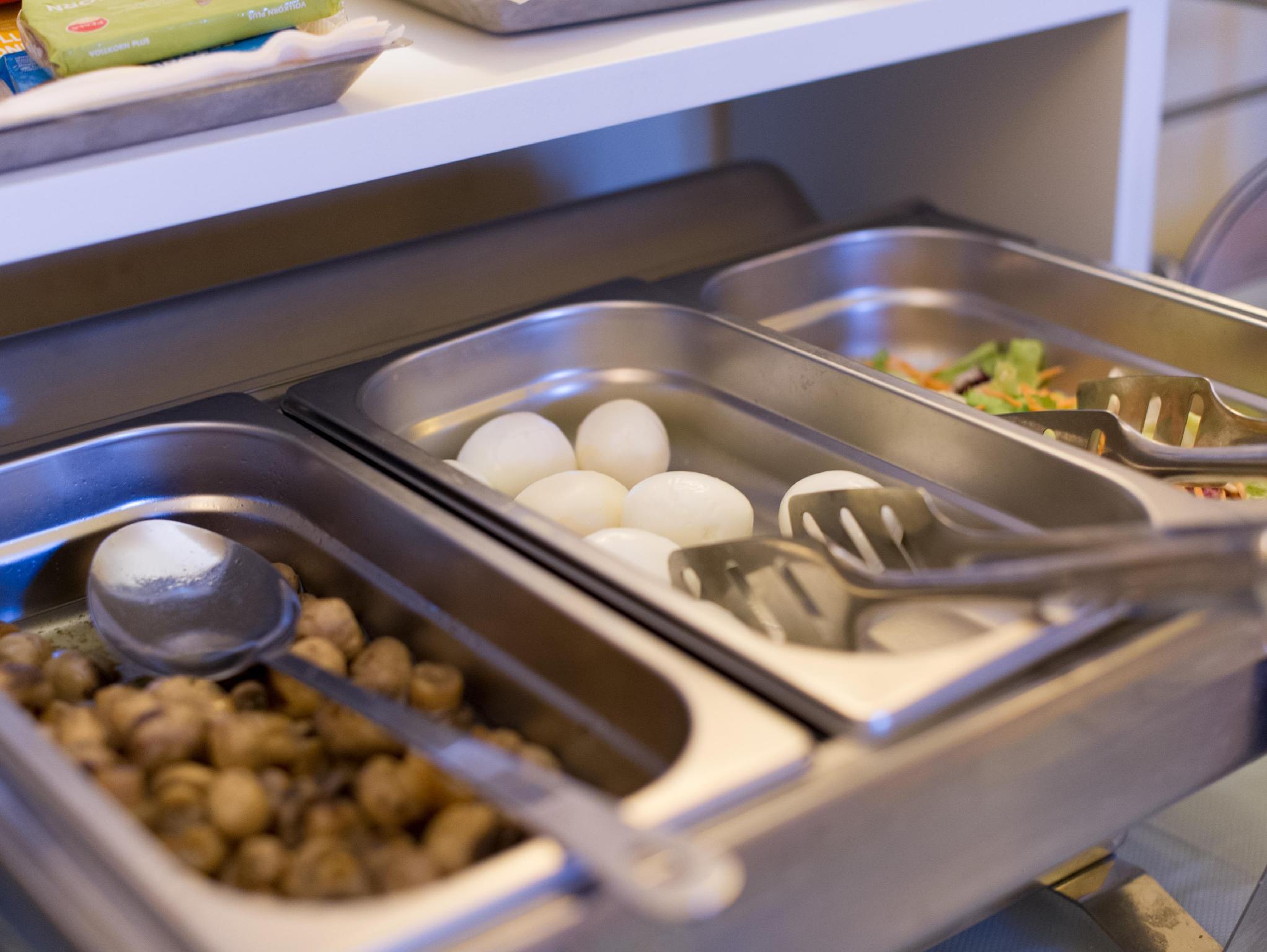 Đồ ăn và thức uống