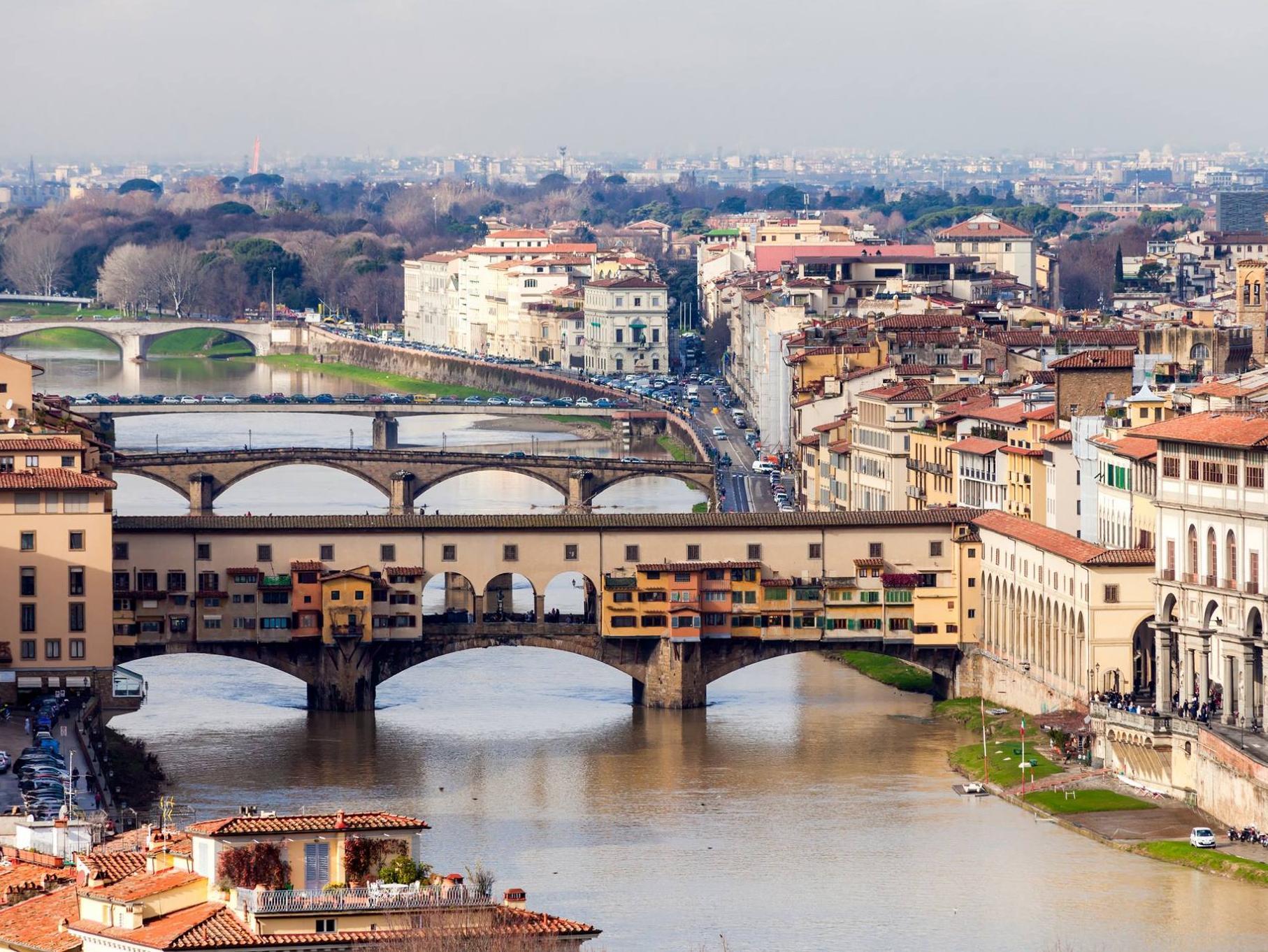 Khu vực xung quanh