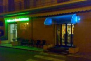 Ngoại cảnh khách sạn