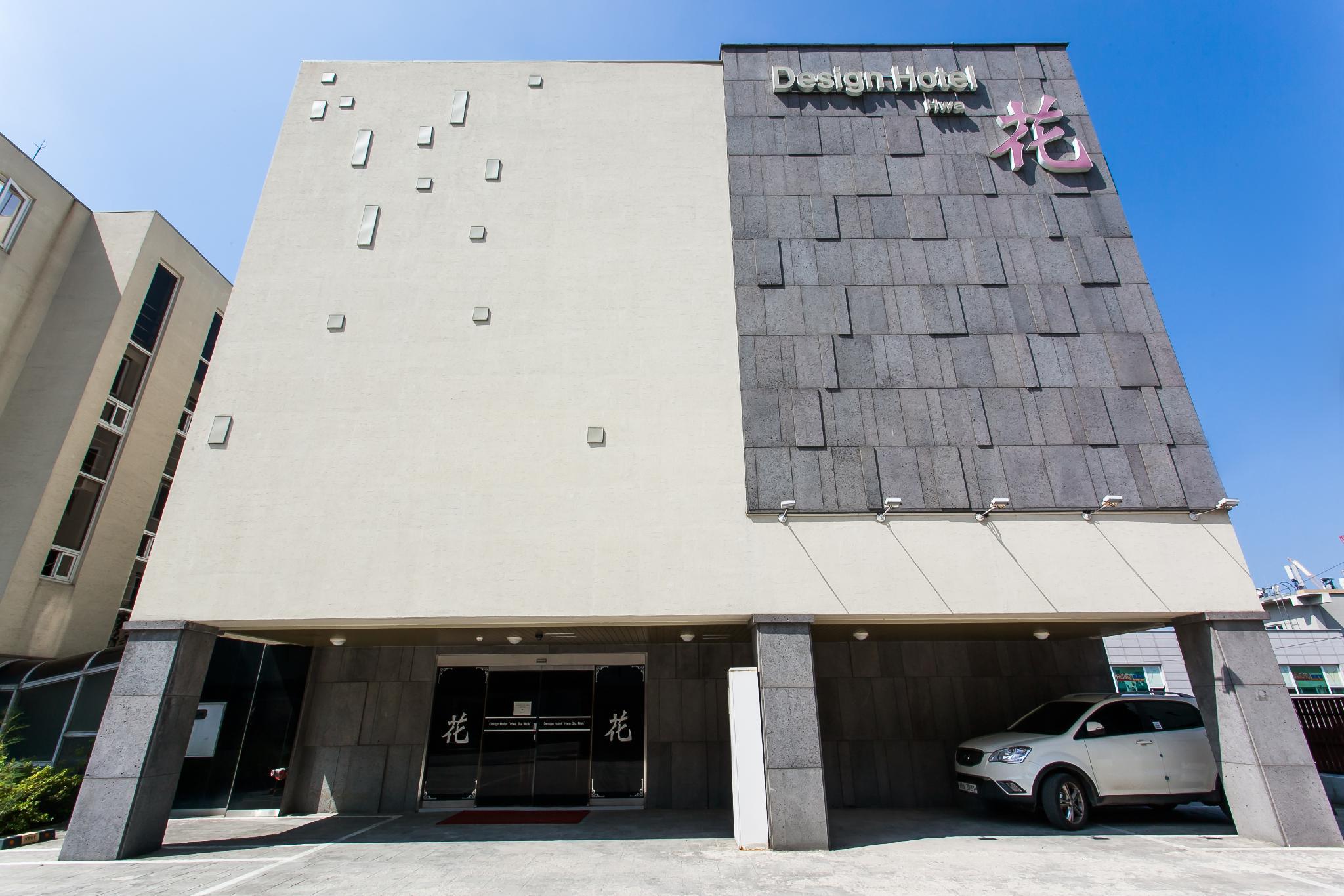 Ngoại cảnh khách sạn