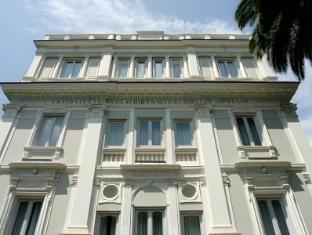 Ngoại cảnh khách sạn