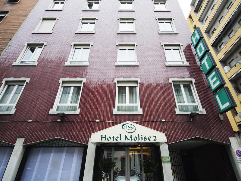 Ngoại cảnh khách sạn