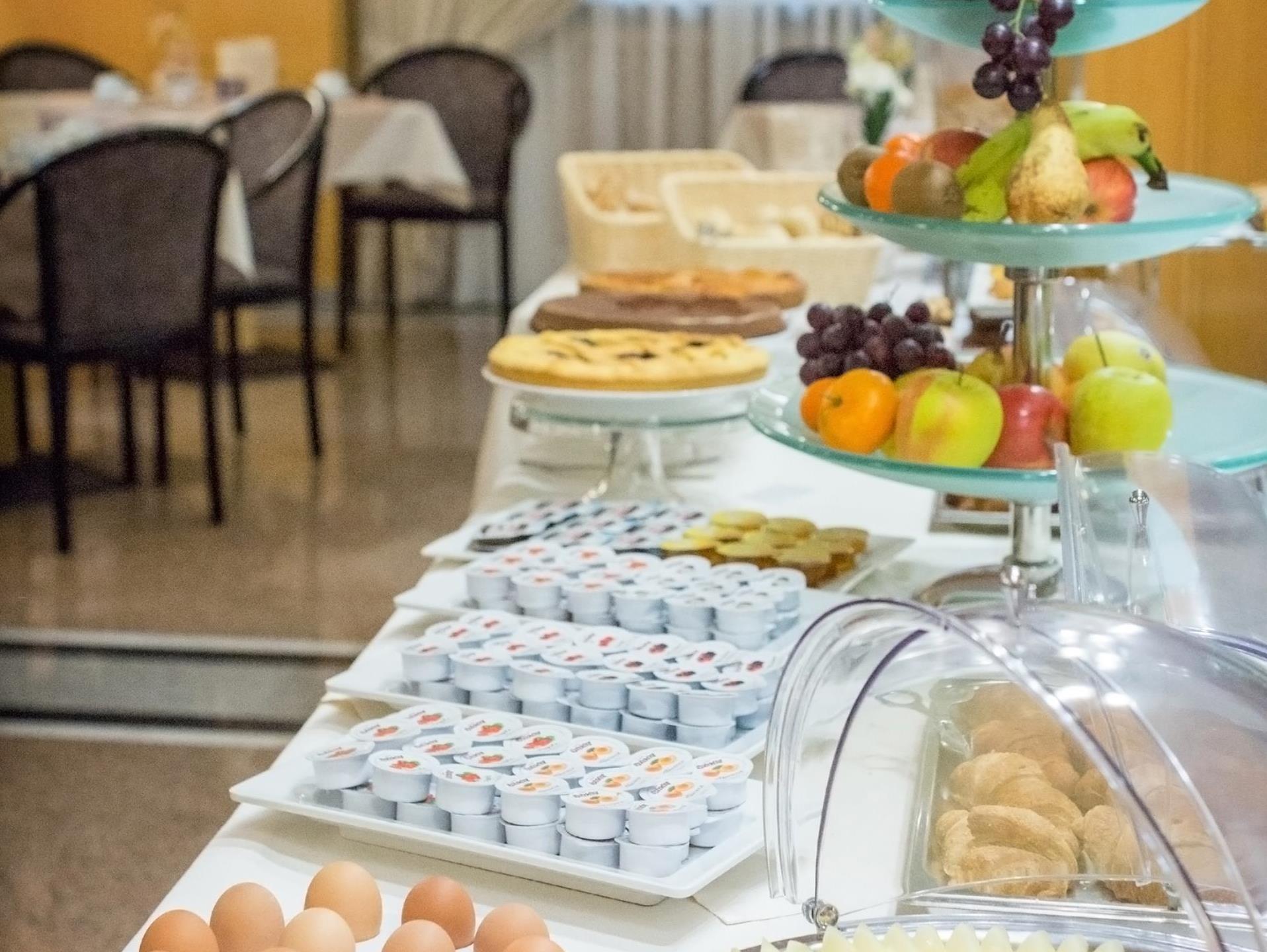 Đồ ăn và thức uống