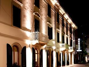 Ngoại cảnh khách sạn