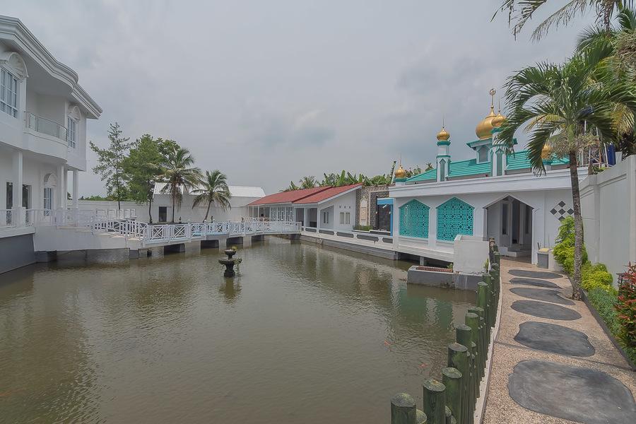 Ngoại cảnh khách sạn