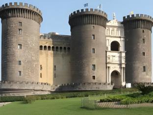 Khu vực xung quanh