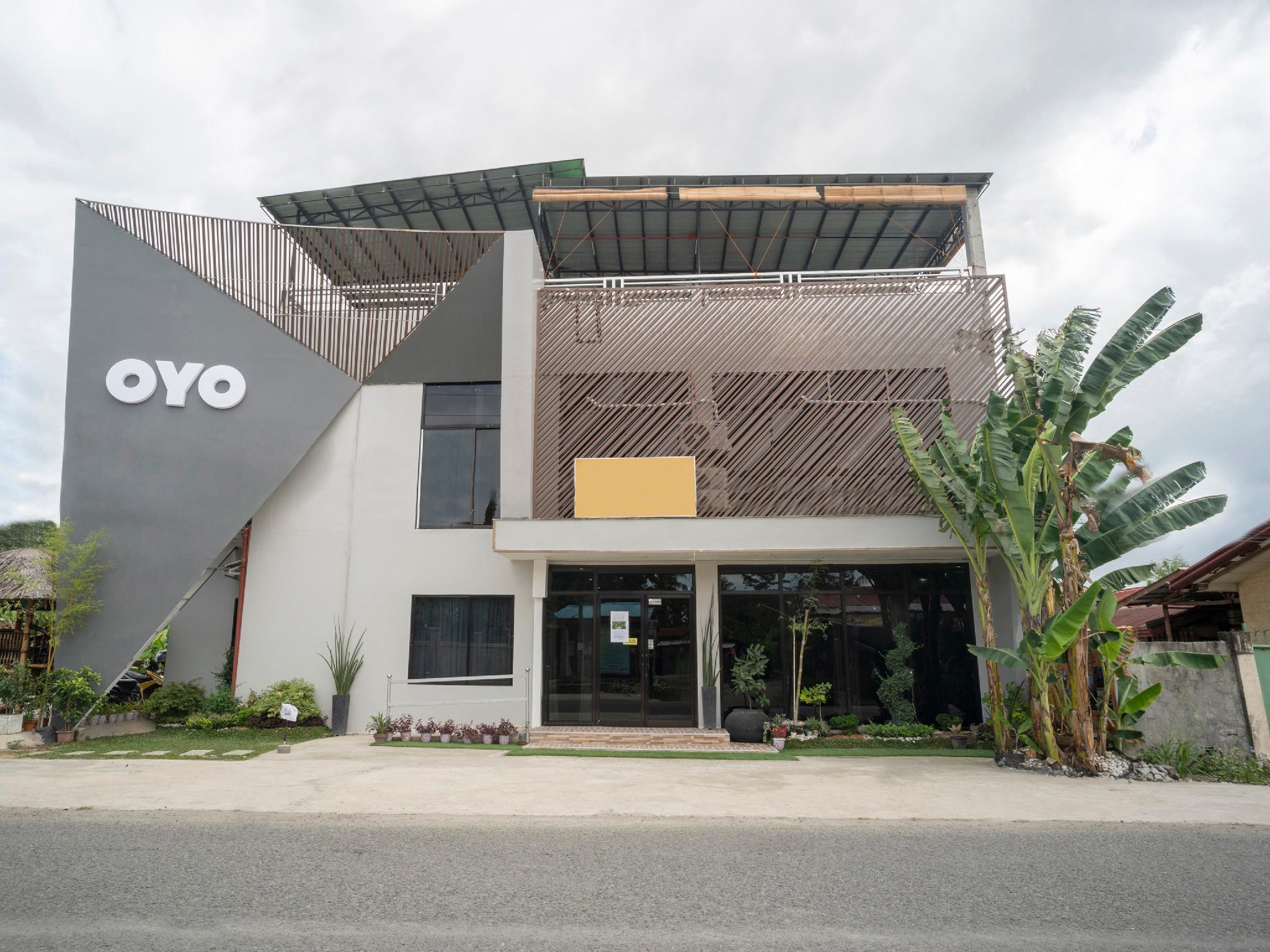 Ngoại cảnh khách sạn