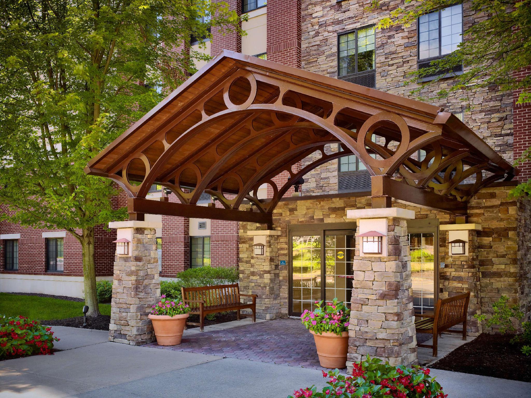 Ngoại cảnh khách sạn