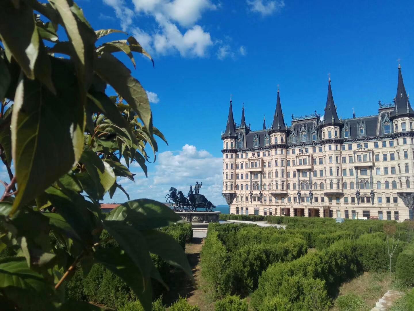 Nơi tham quan gần đây