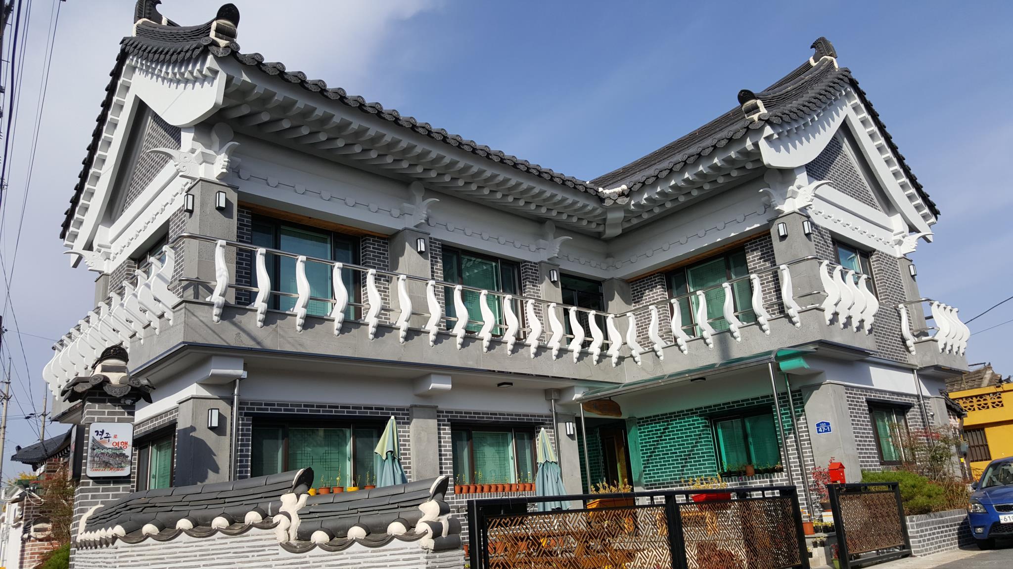 Ngoại cảnh khách sạn