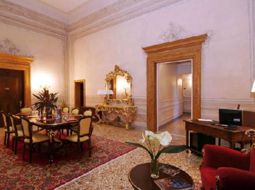 Nội thất khách sạn