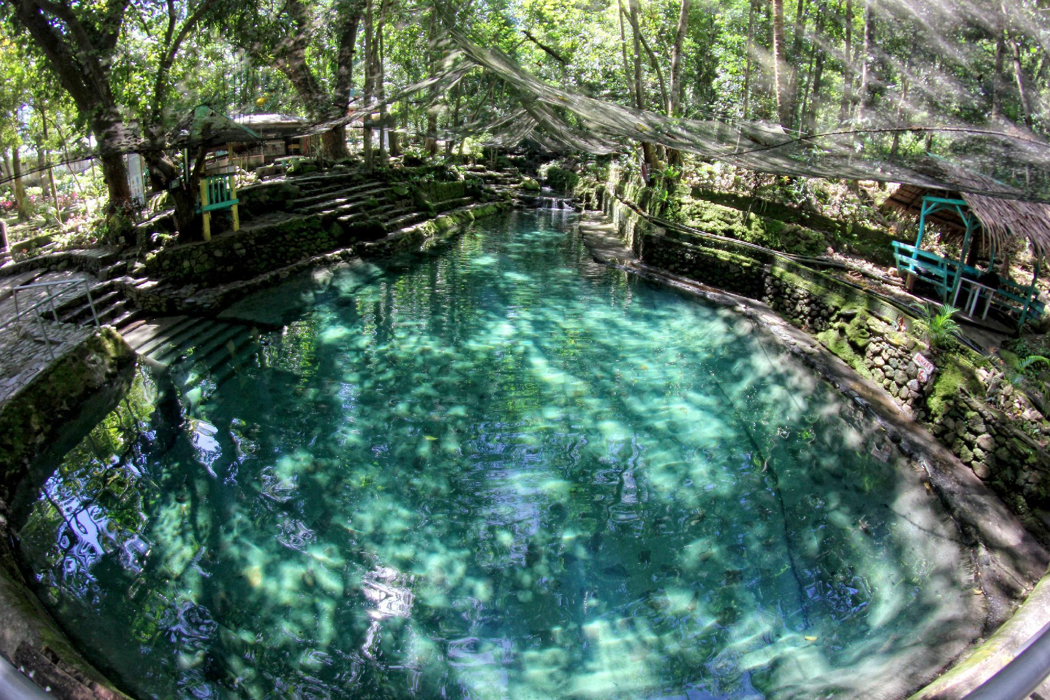 Nơi tham quan gần đây