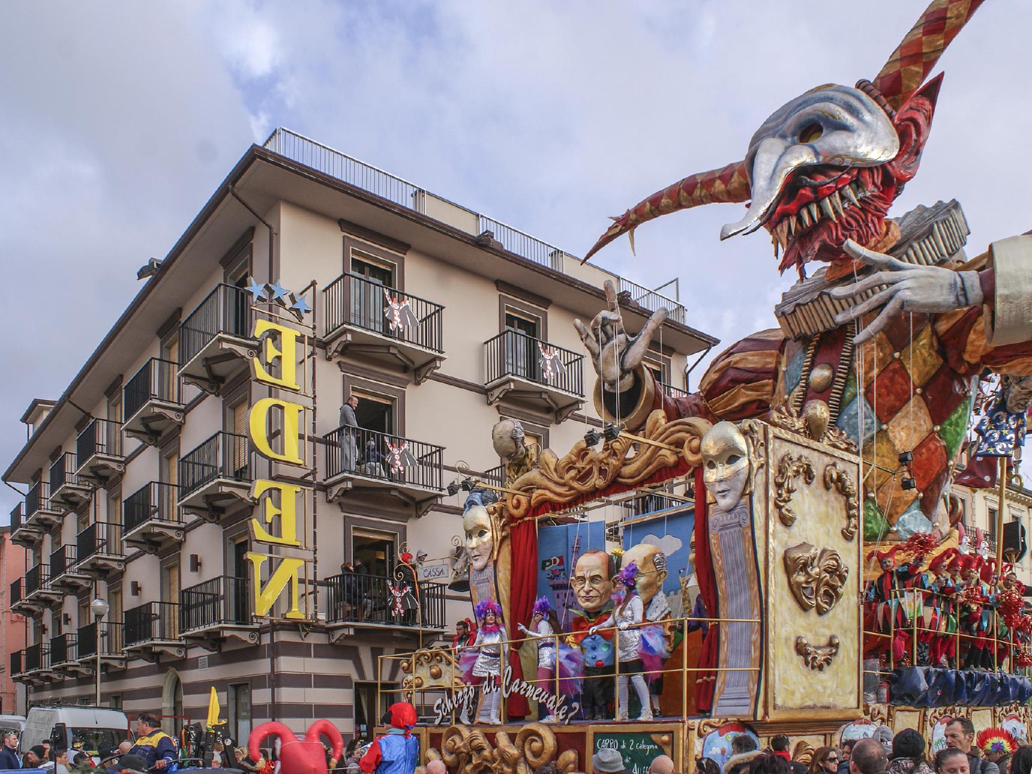 Ngoại cảnh khách sạn