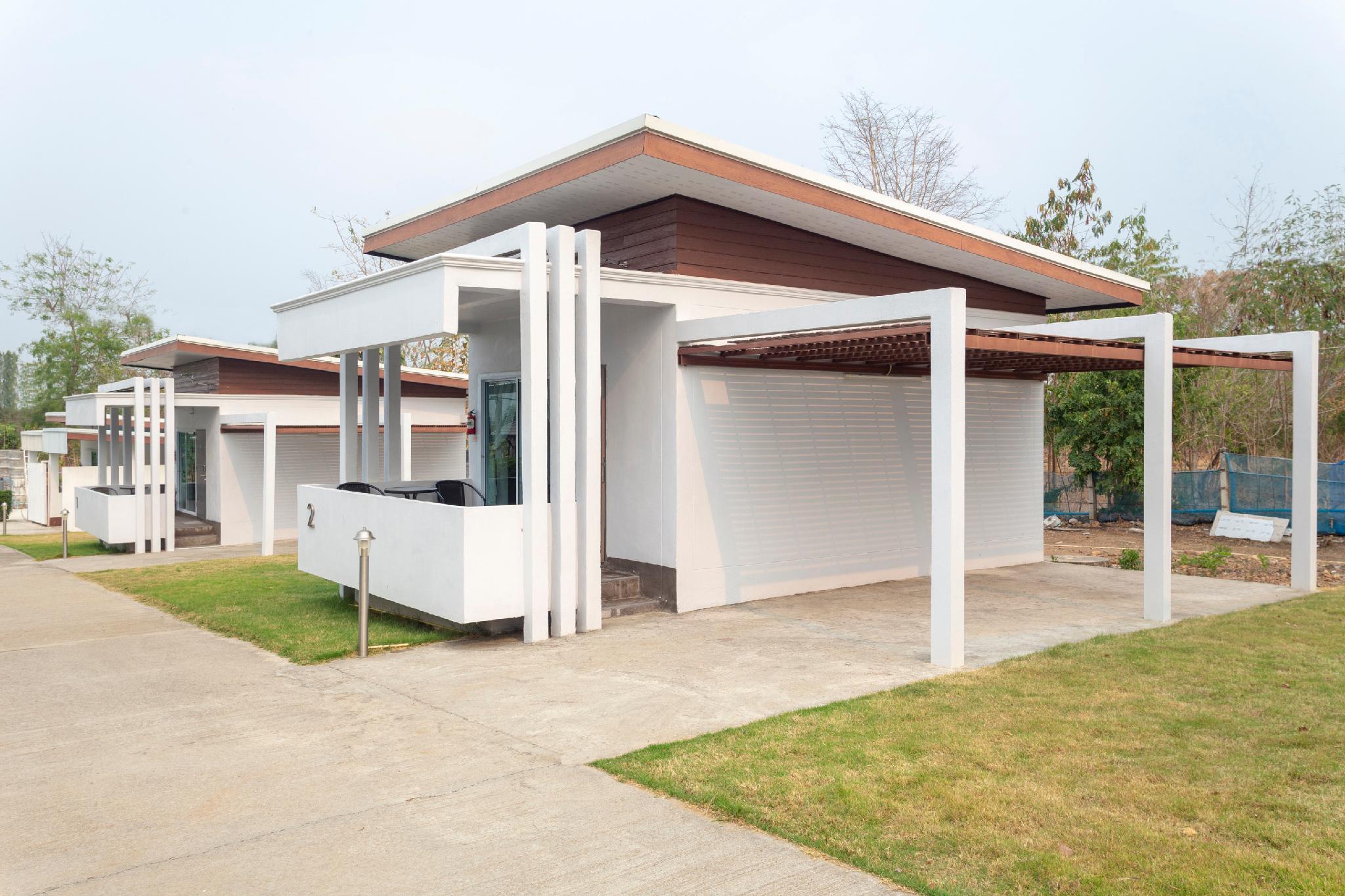 Khu vực xung quanh