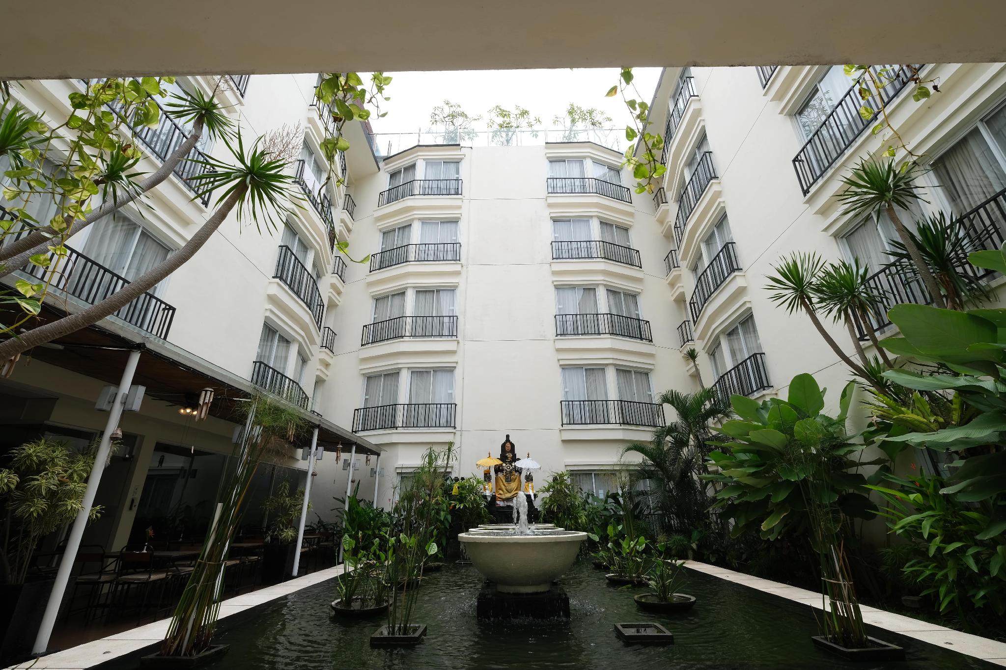 Ngoại cảnh khách sạn