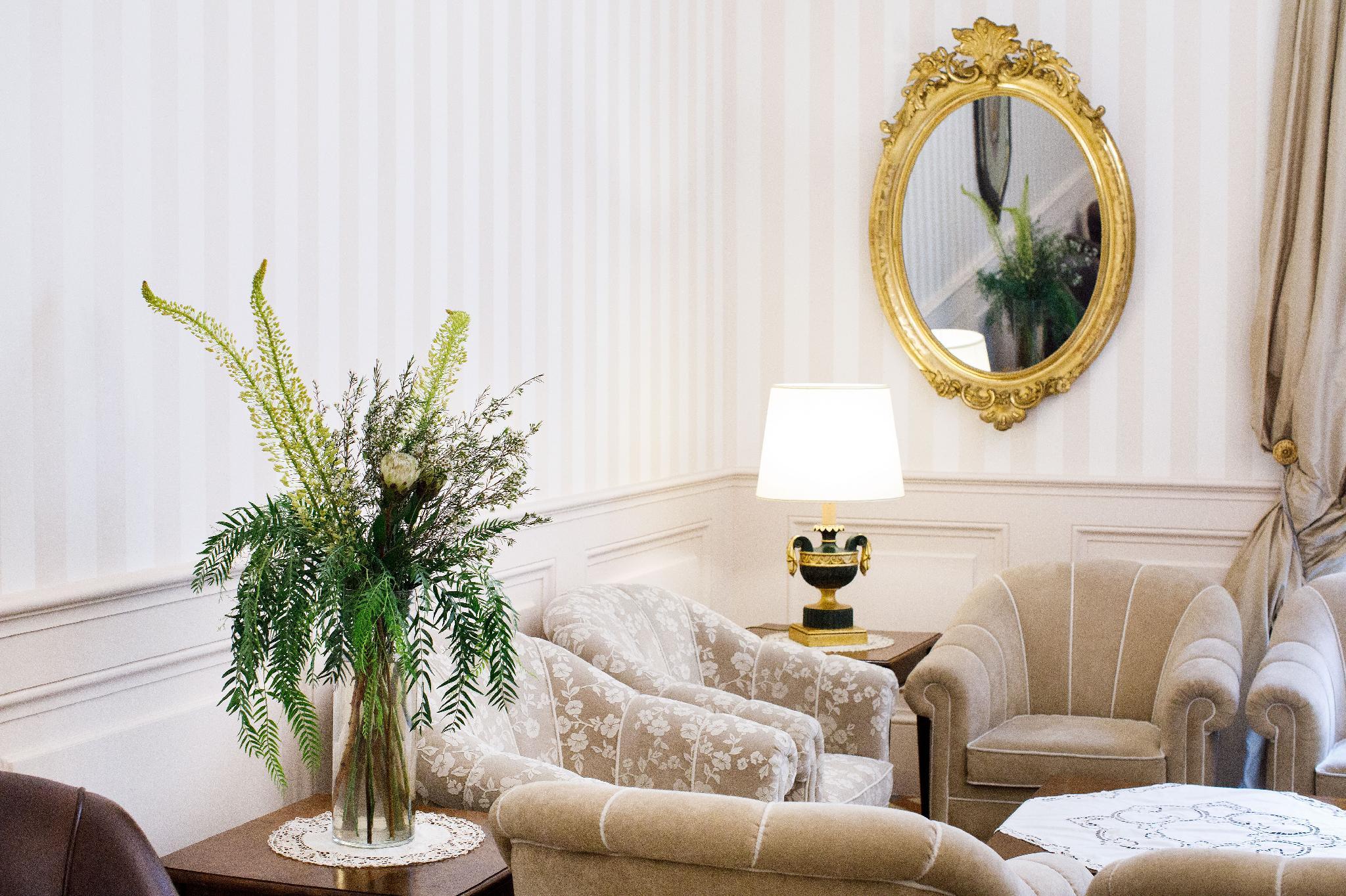 Ngoại cảnh khách sạn