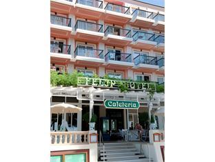 Ngoại cảnh khách sạn