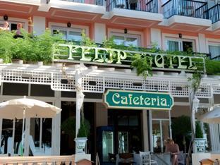 Ngoại cảnh khách sạn