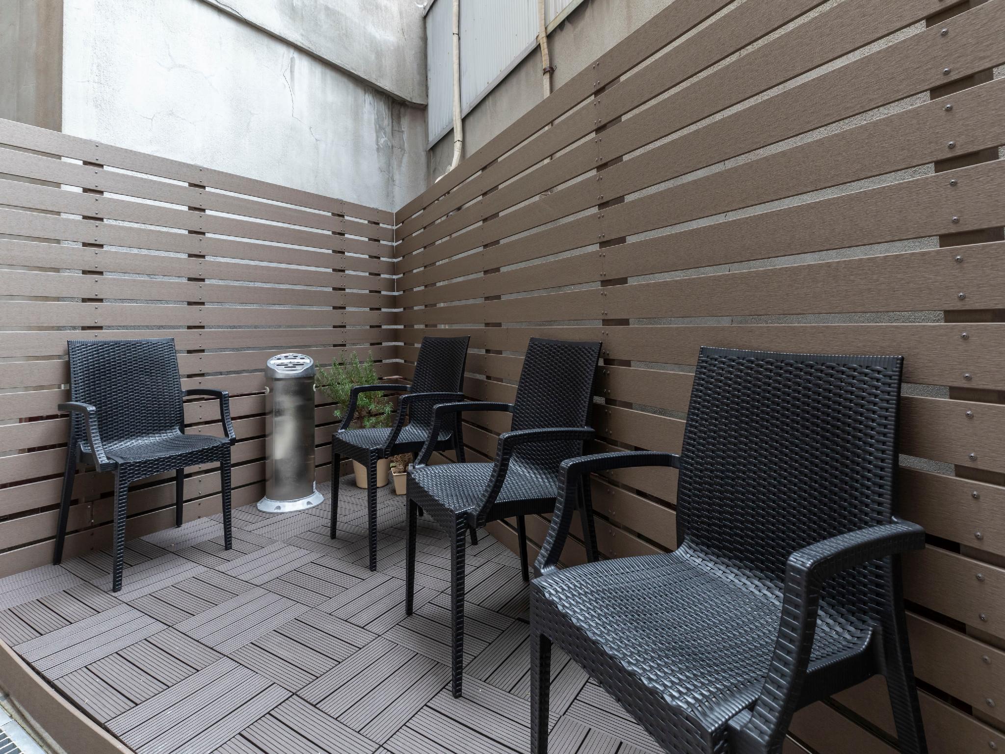 Khu vực hút thuốc