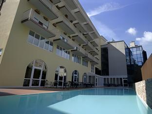 Ngoại cảnh khách sạn