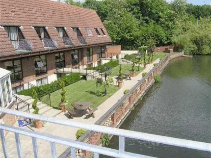 Ngoại cảnh khách sạn