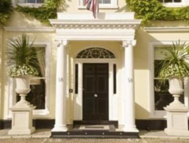 Ngoại cảnh khách sạn