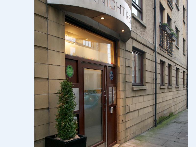 Ngoại cảnh khách sạn