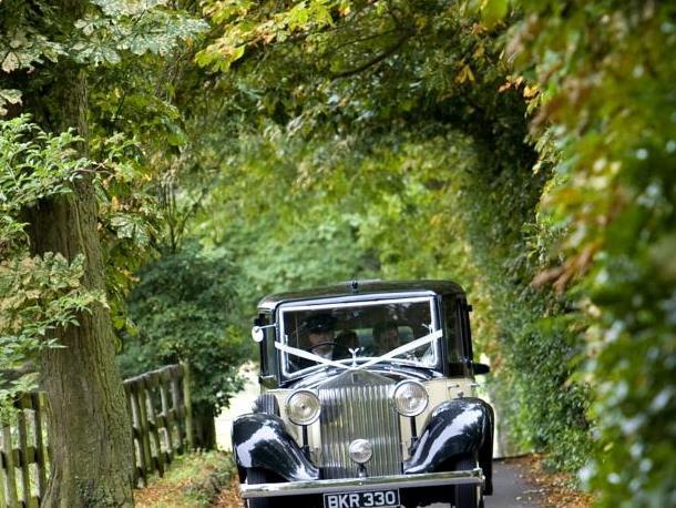 Khu vực xung quanh