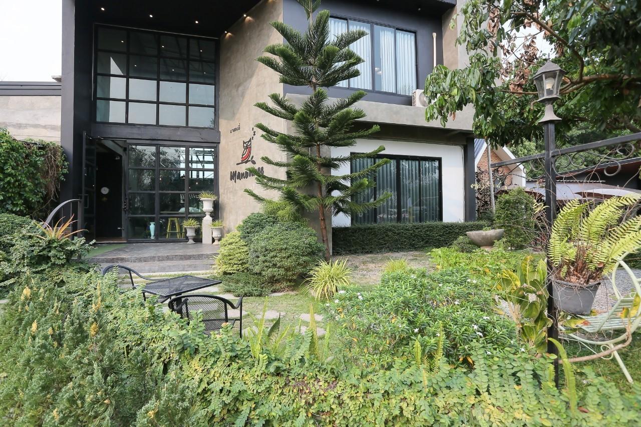 Ngoại cảnh khách sạn