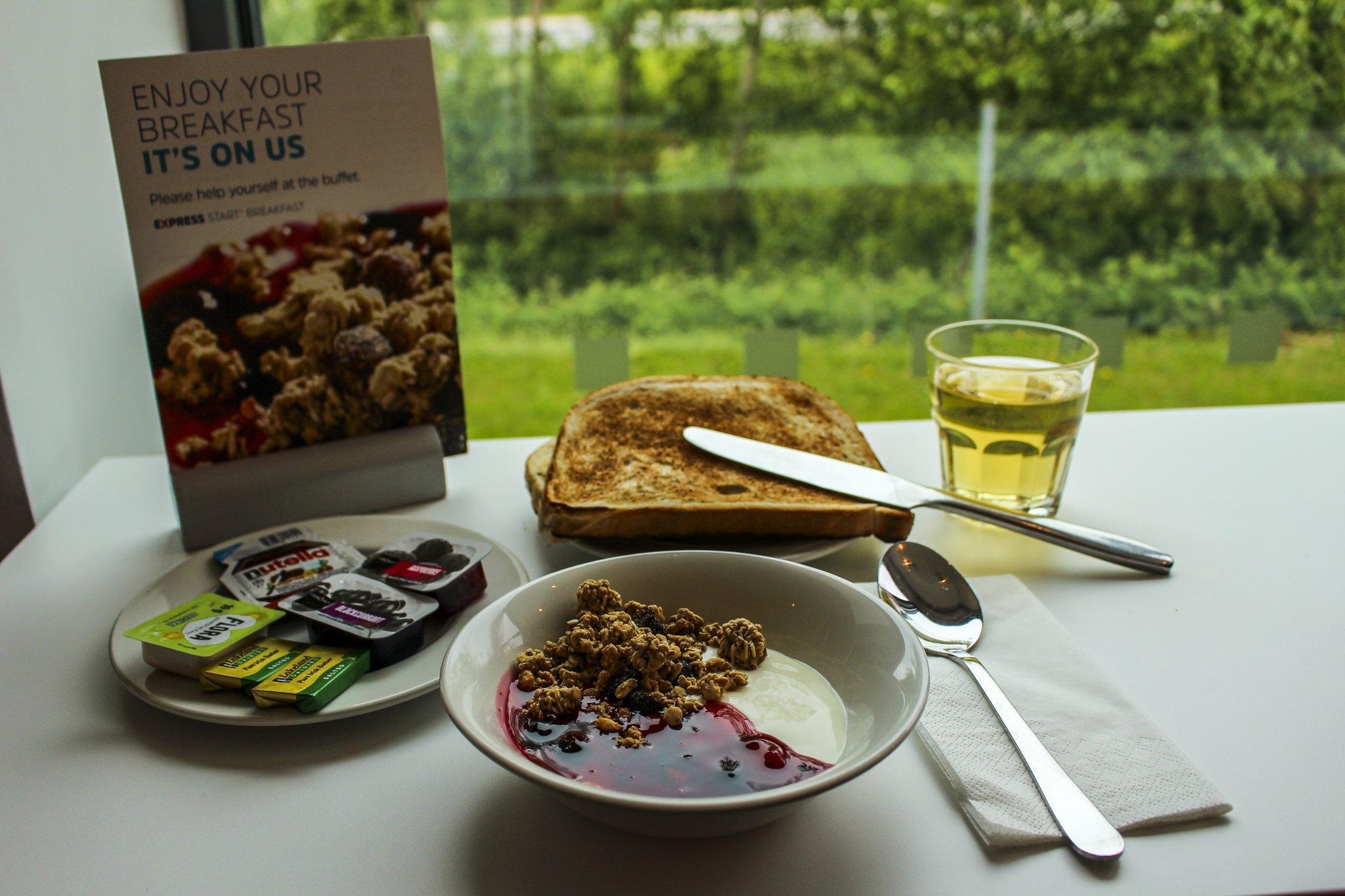 Đồ ăn và thức uống