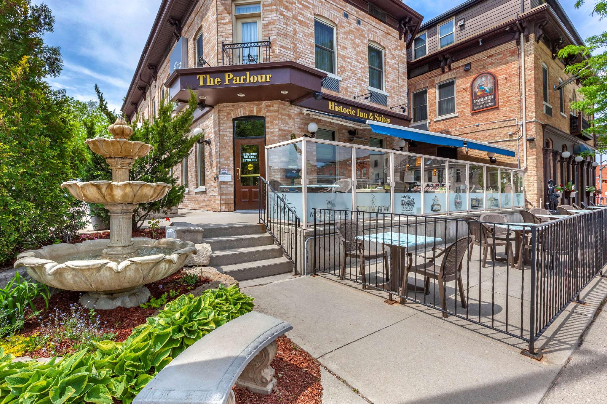 Ngoại cảnh khách sạn