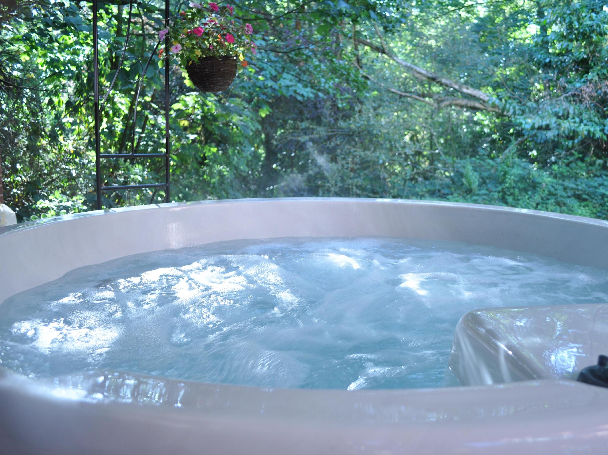 Bồn tắm nước nóng