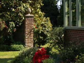 Ngoại cảnh khách sạn