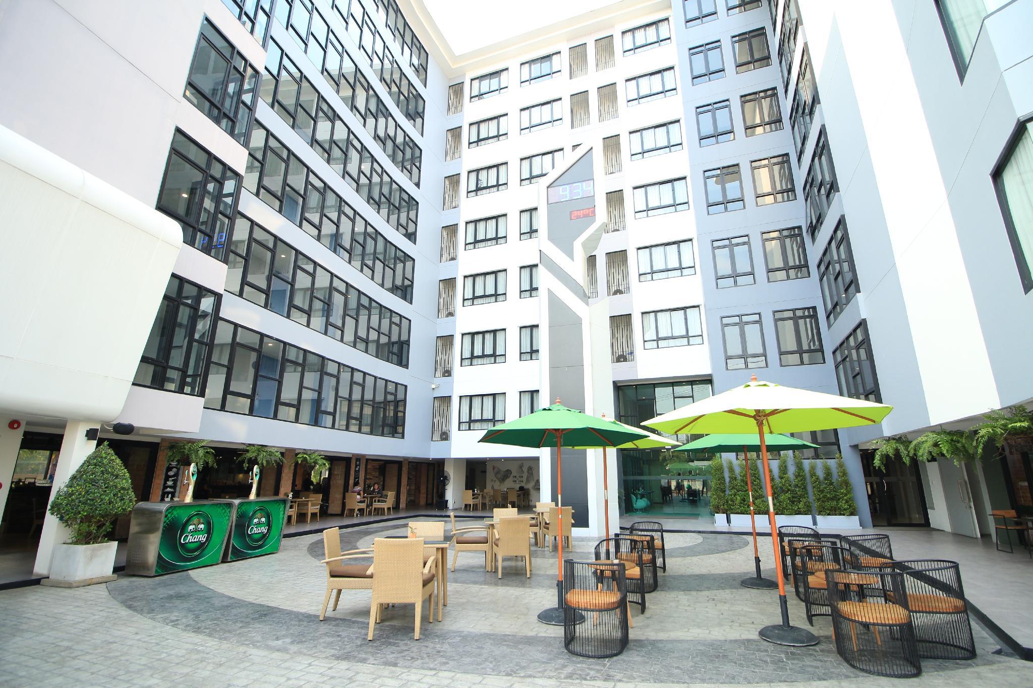 Ngoại cảnh khách sạn