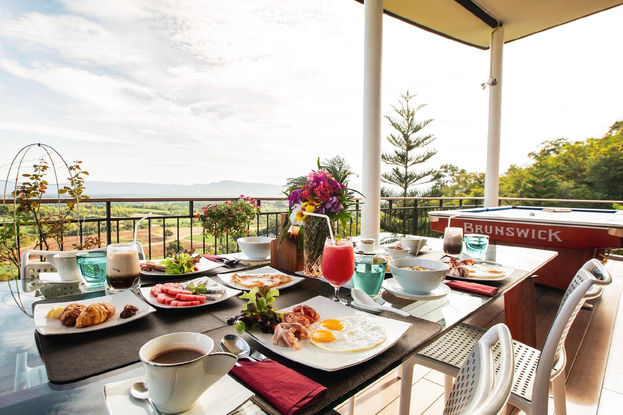 Đồ ăn và thức uống