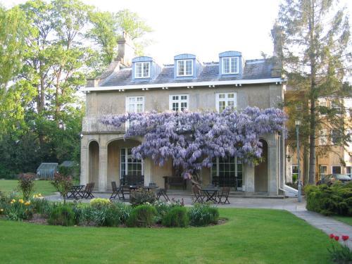 Ngoại cảnh khách sạn