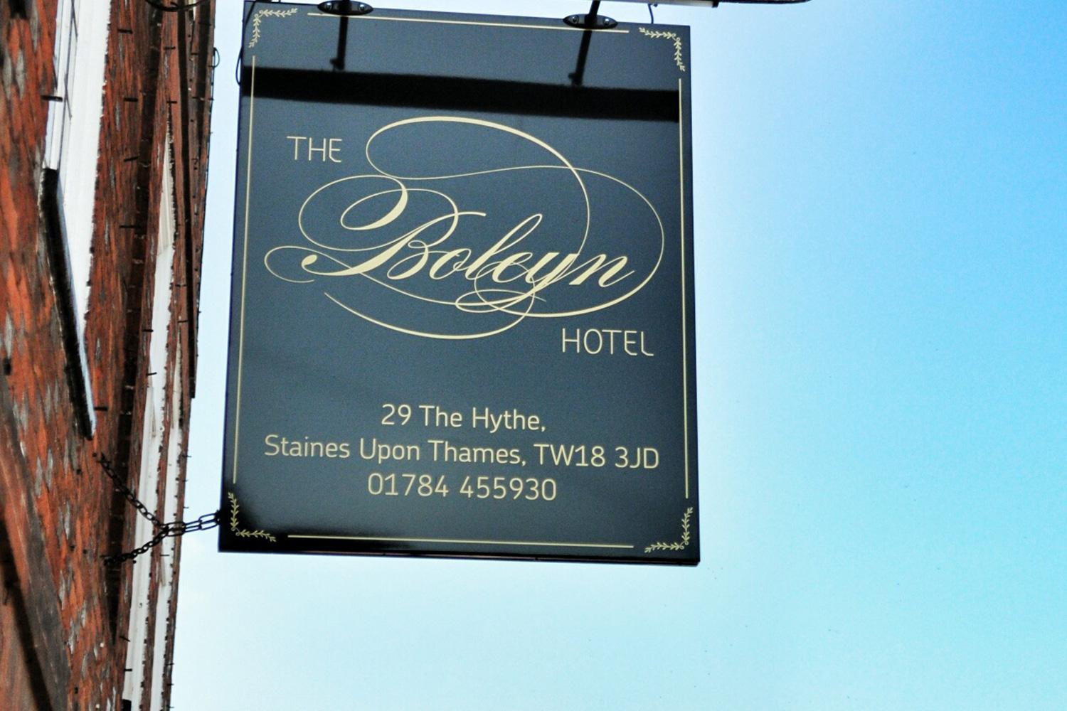 Ngoại cảnh khách sạn