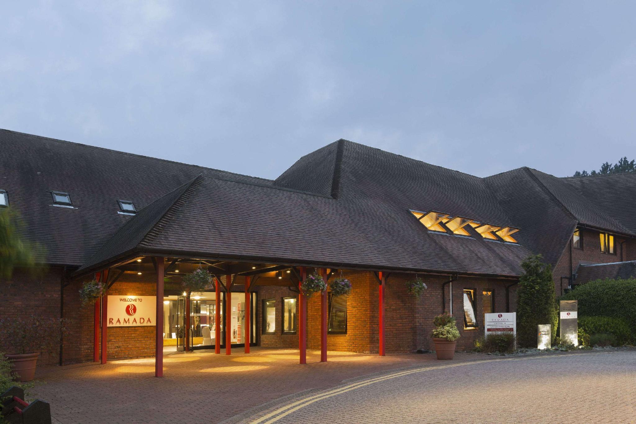 Ngoại cảnh khách sạn