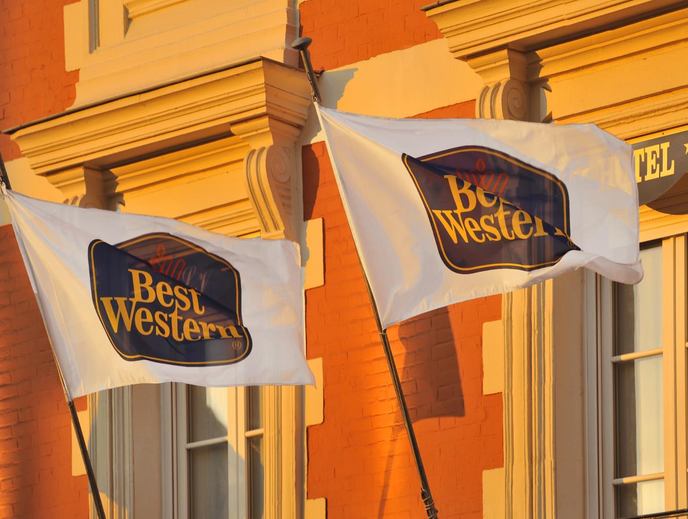 Ngoại cảnh khách sạn