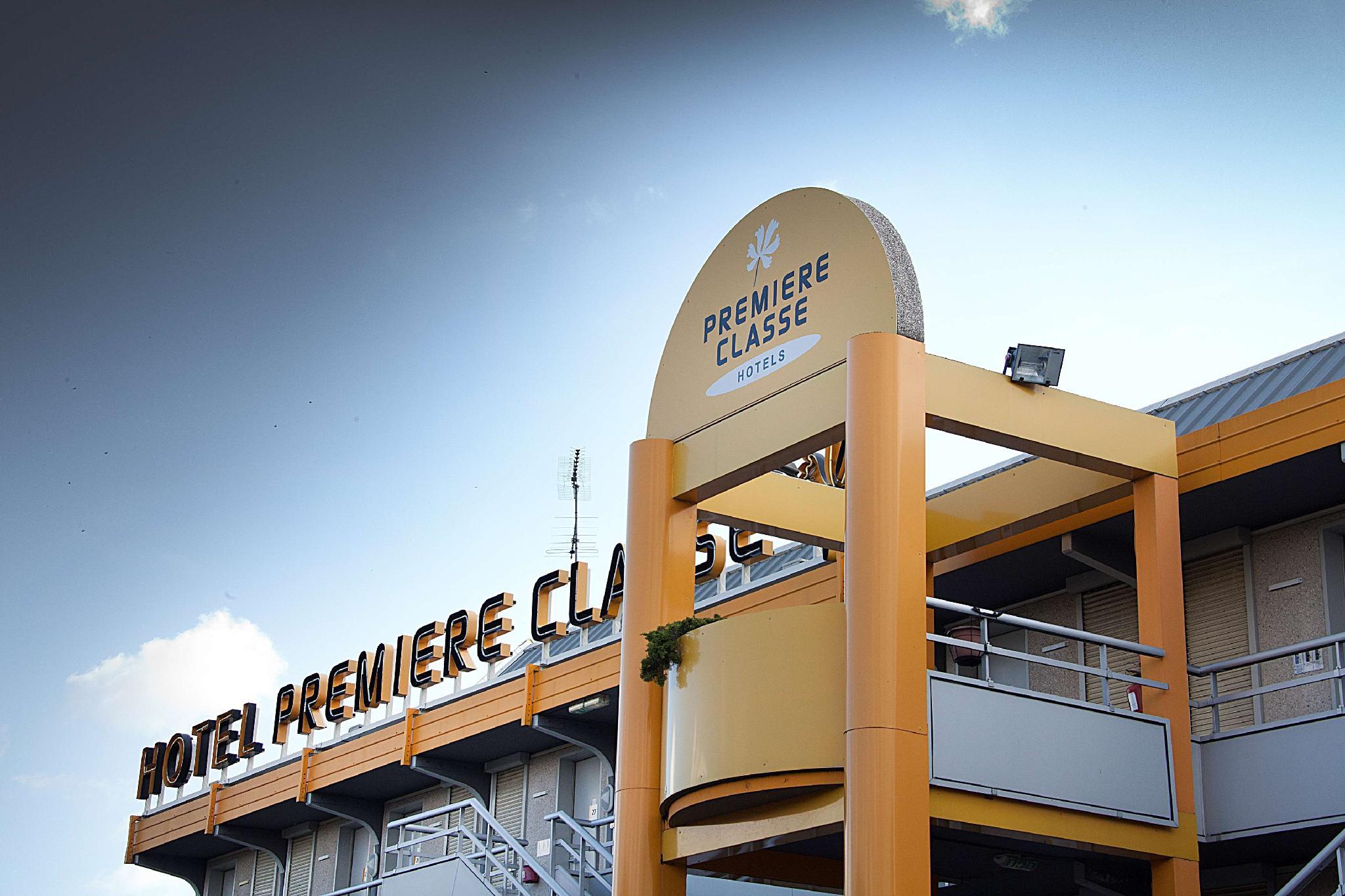 Ngoại cảnh khách sạn