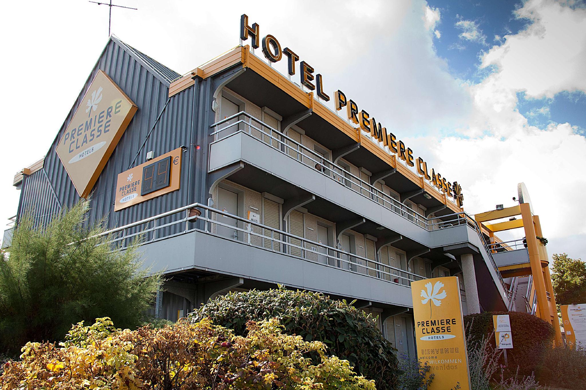 Ngoại cảnh khách sạn