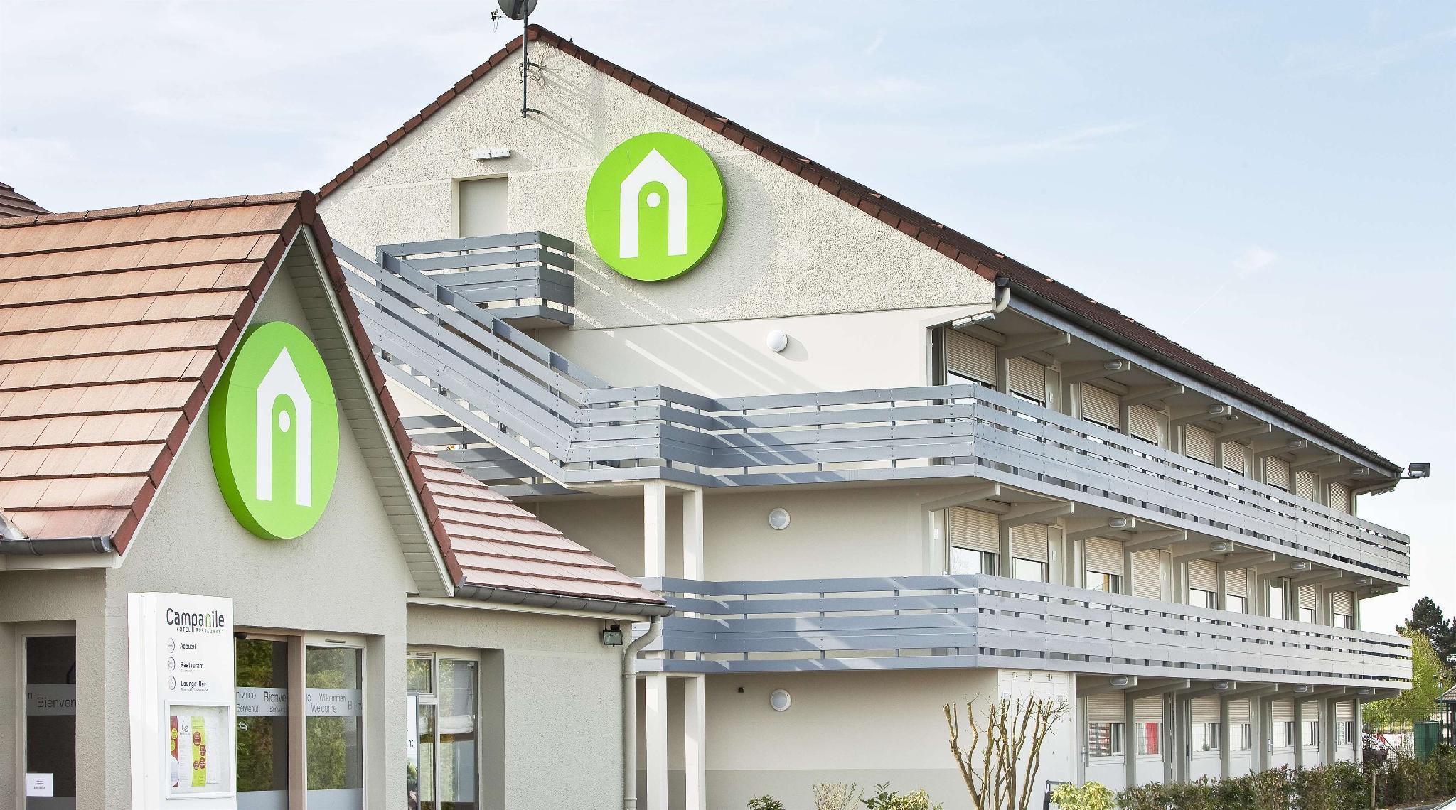 Ngoại cảnh khách sạn