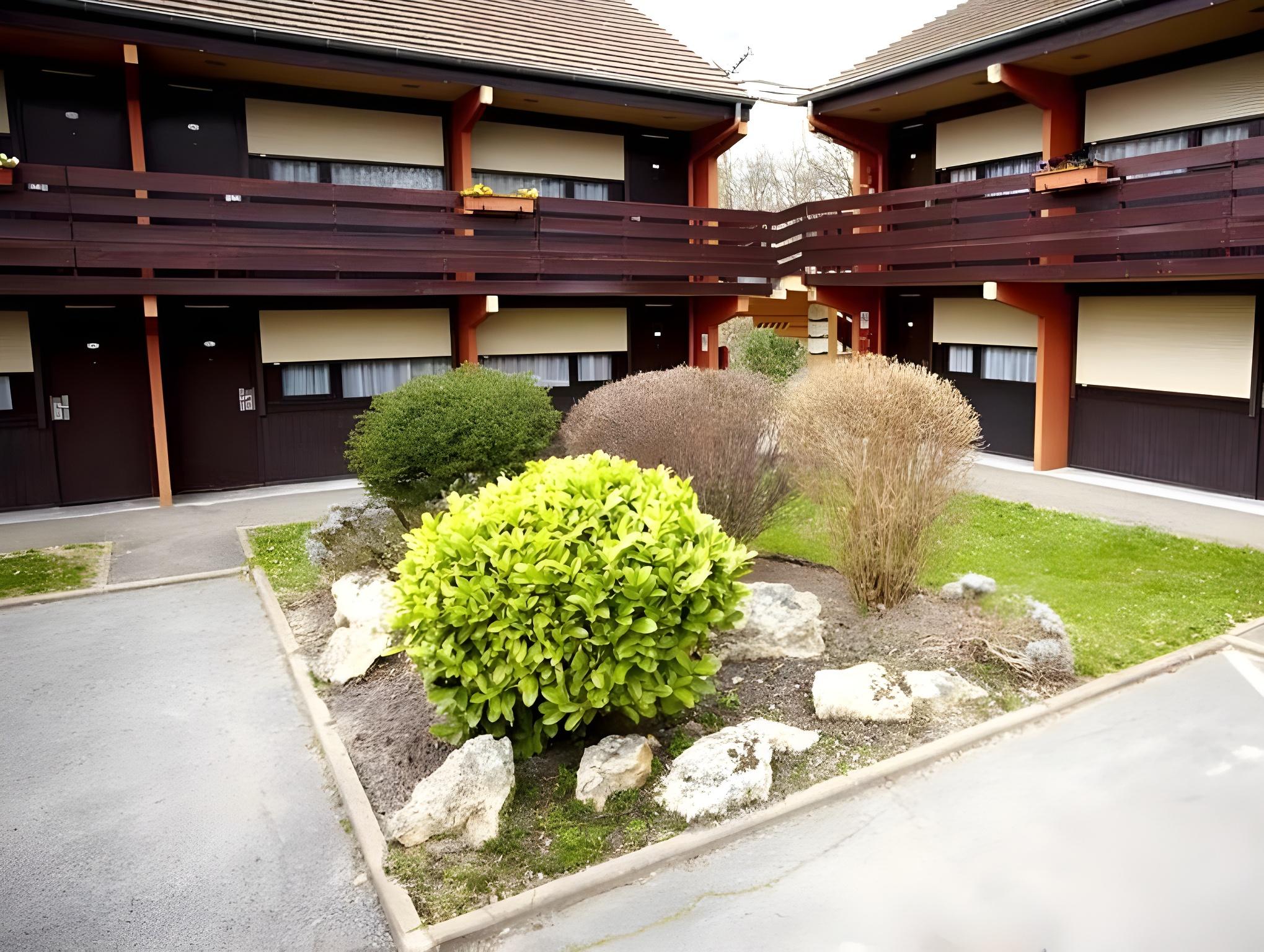 Ngoại cảnh khách sạn