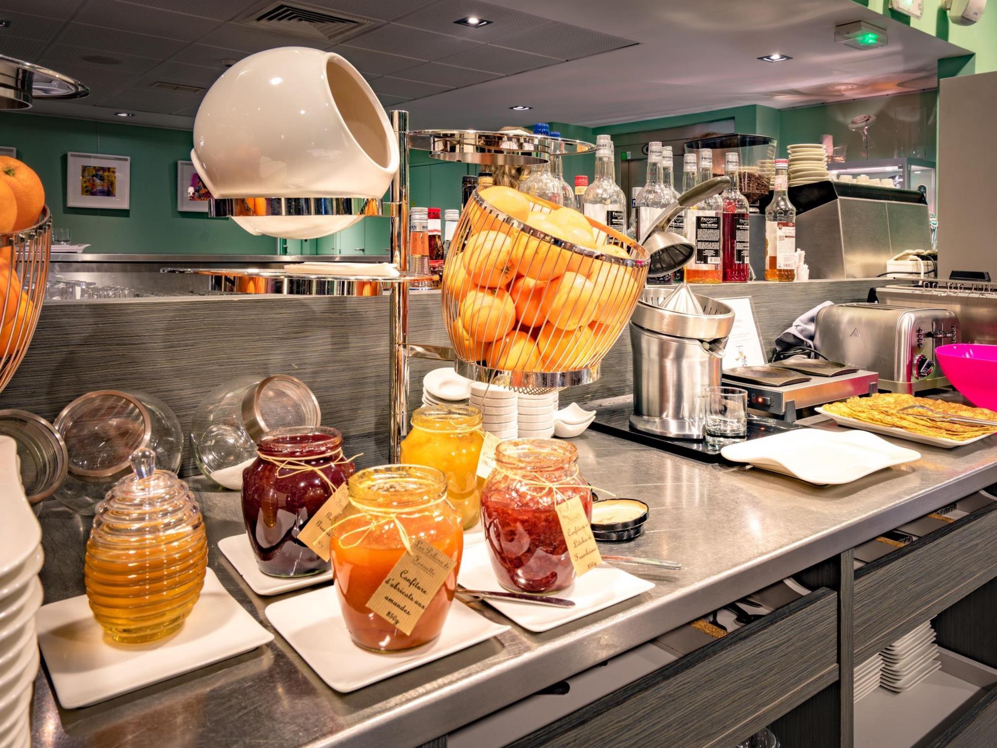 Đồ ăn và thức uống