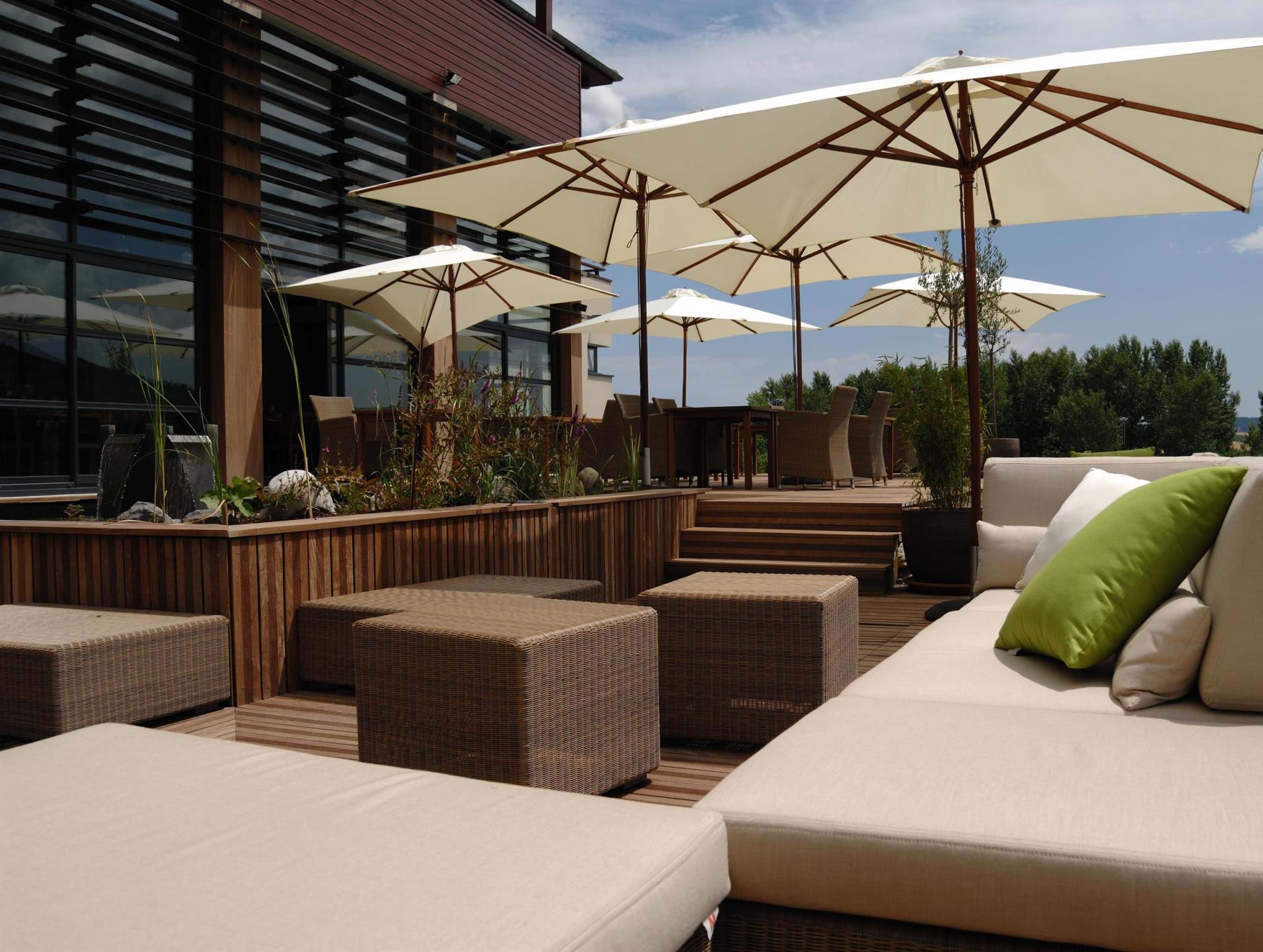 Ngoại cảnh khách sạn