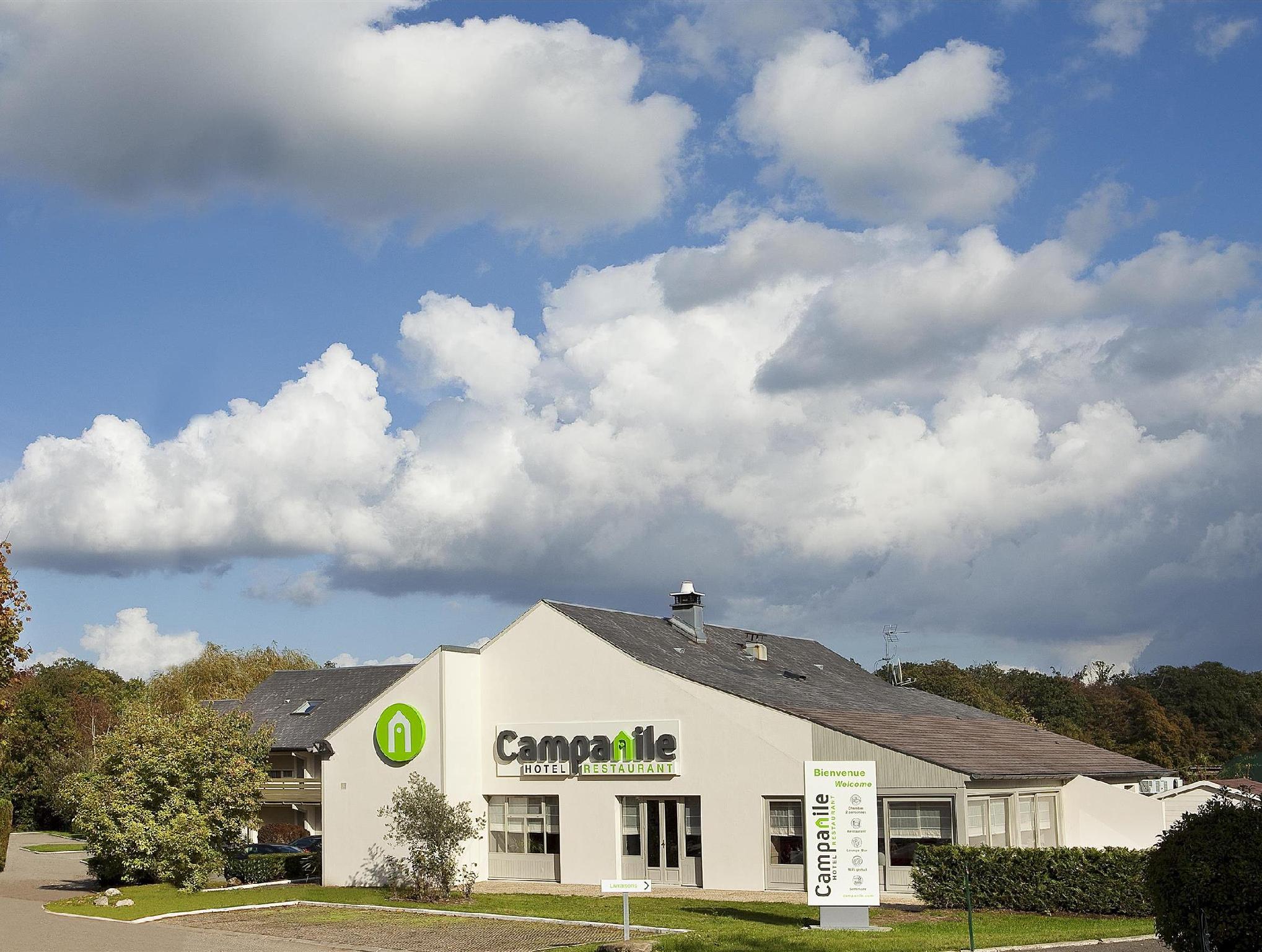 Ngoại cảnh khách sạn