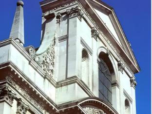 Ngoại cảnh khách sạn