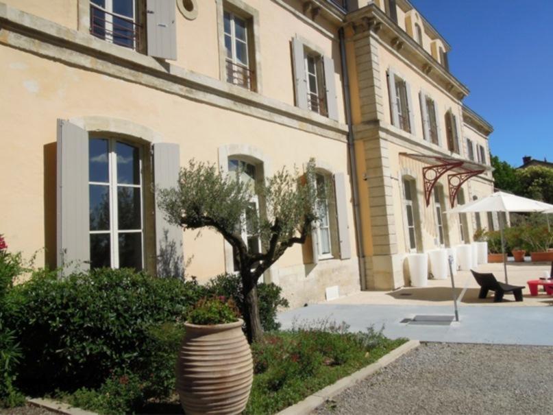 Ngoại cảnh khách sạn